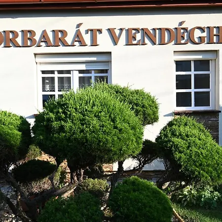 Borbarat Vendeghaz Feriehus